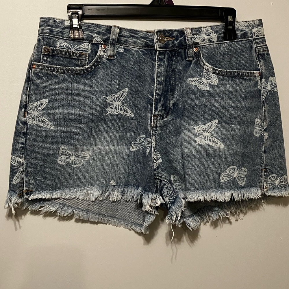 Womens Denim Butterfly Print Frayed Hem Shorts Size 9/29